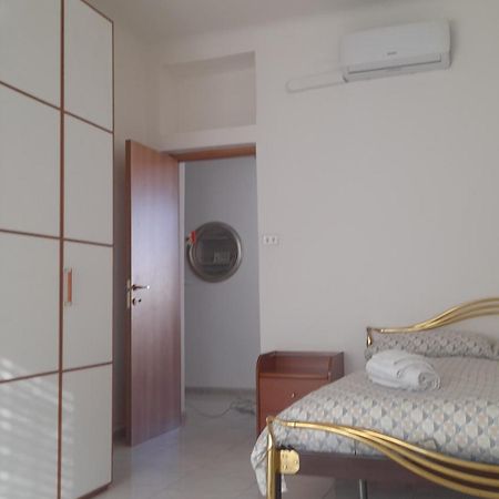 Apartment Duomo Bocconi Navigli Milan Exterior photo