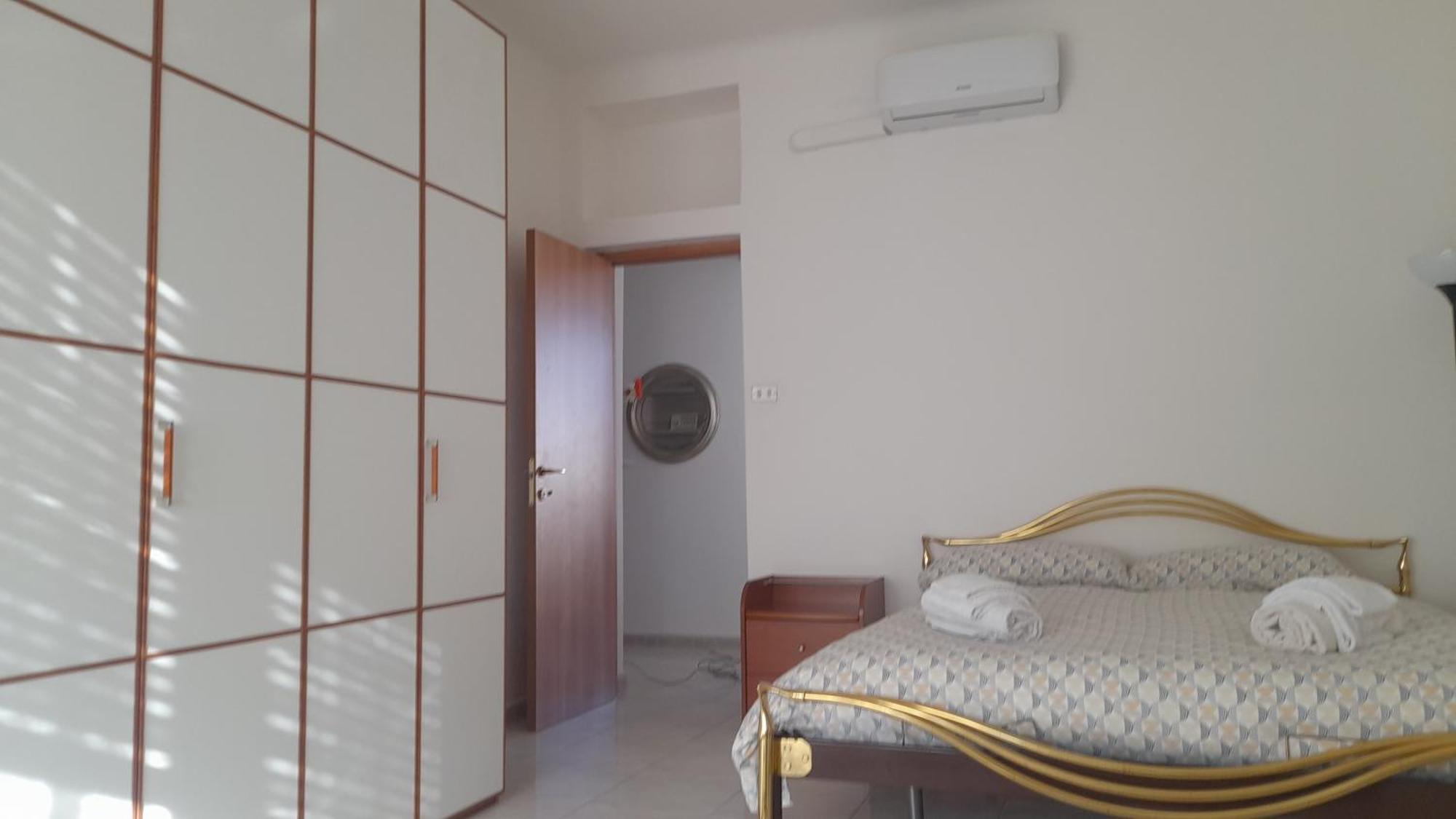 Apartment Duomo Bocconi Navigli Milan Exterior photo